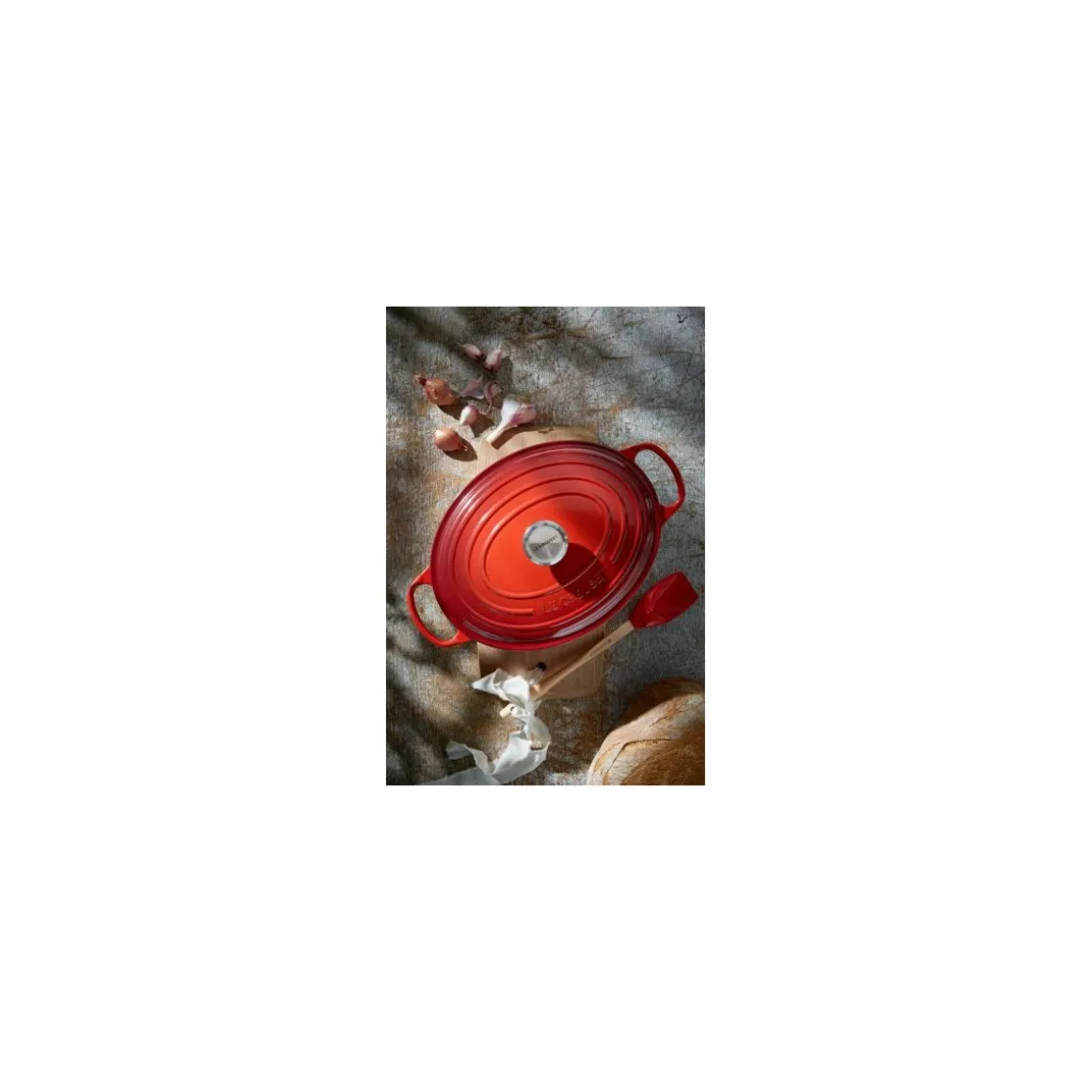 Cocotte fonte signature ovale cerise Le Creuset ø 40 cm